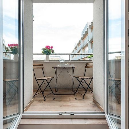 Poznanska P&O Apartments وارسو المظهر الخارجي الصورة
