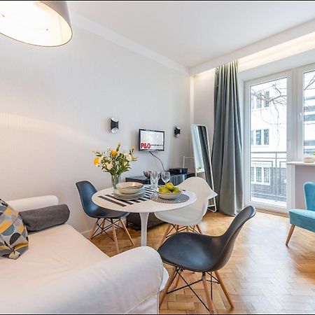 Poznanska P&O Apartments وارسو المظهر الخارجي الصورة