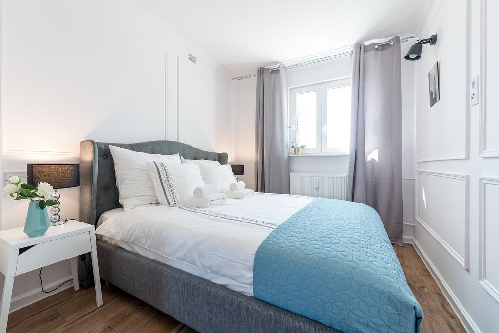 Poznanska P&O Apartments وارسو المظهر الخارجي الصورة