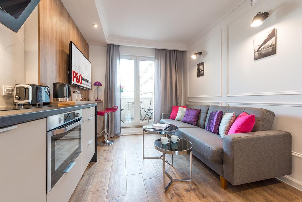 Poznanska P&O Apartments وارسو المظهر الخارجي الصورة