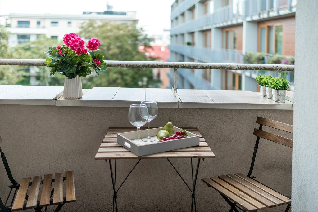 Poznanska P&O Apartments وارسو المظهر الخارجي الصورة