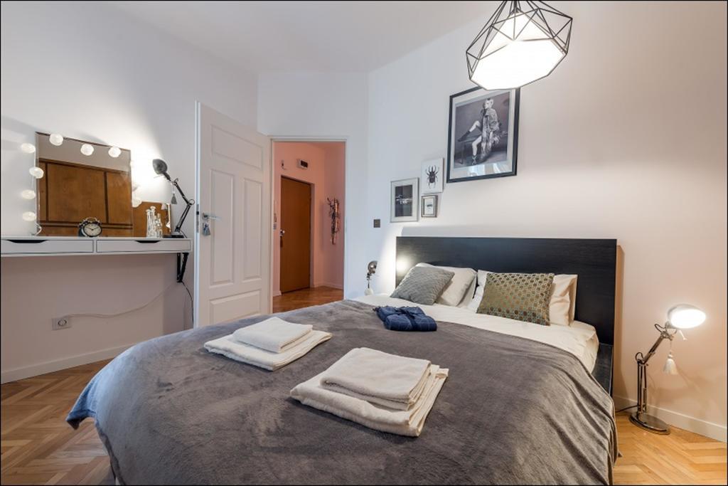 Poznanska P&O Apartments وارسو المظهر الخارجي الصورة